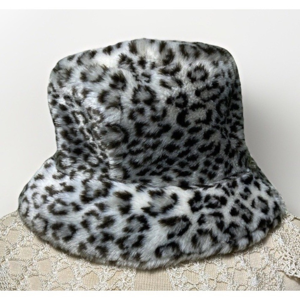 Snow Leopard Faux Fur‎ Bucket Hat Grey White Animal Print Winter Cloche Hat